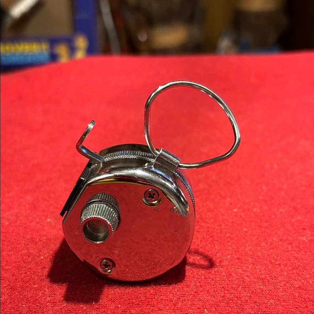 Compact Silver Handheld Counter - Picture 2 of 7